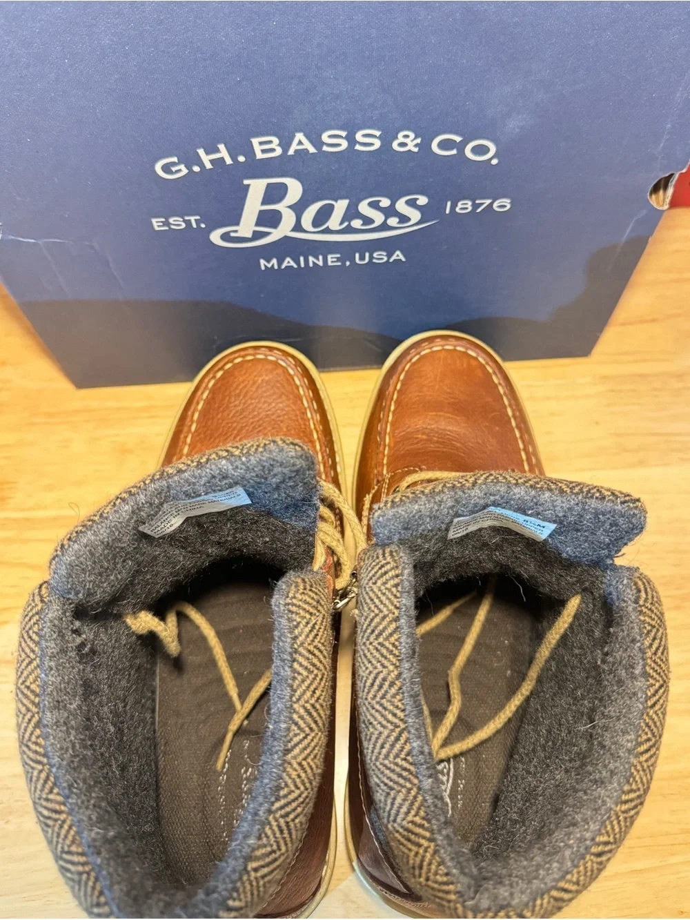 G.H. Bass & Co. Men’s Tan Brown Leather Moc Toe Boots Size 8.5D